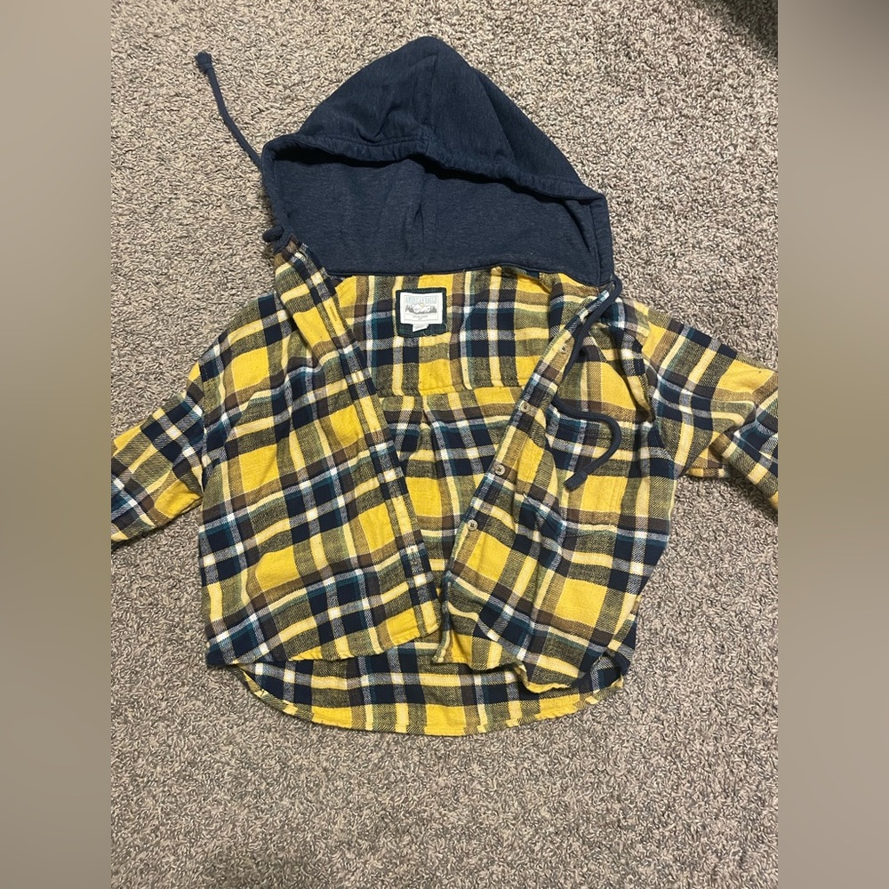 yellow and navy blue American eagle flannel with hood, small, slightly been worn